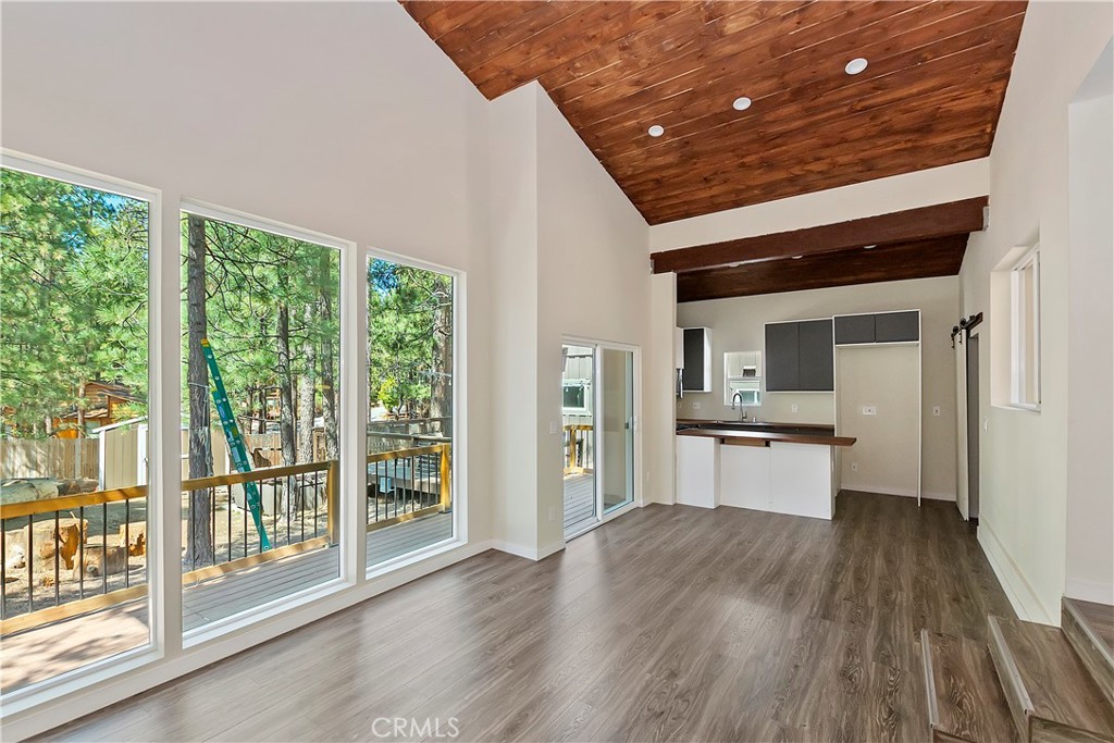 426 Crystal Court Property Photo 42