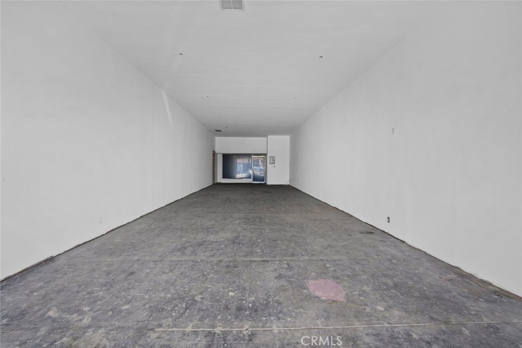 19747 Sherman Way Property Photo 13