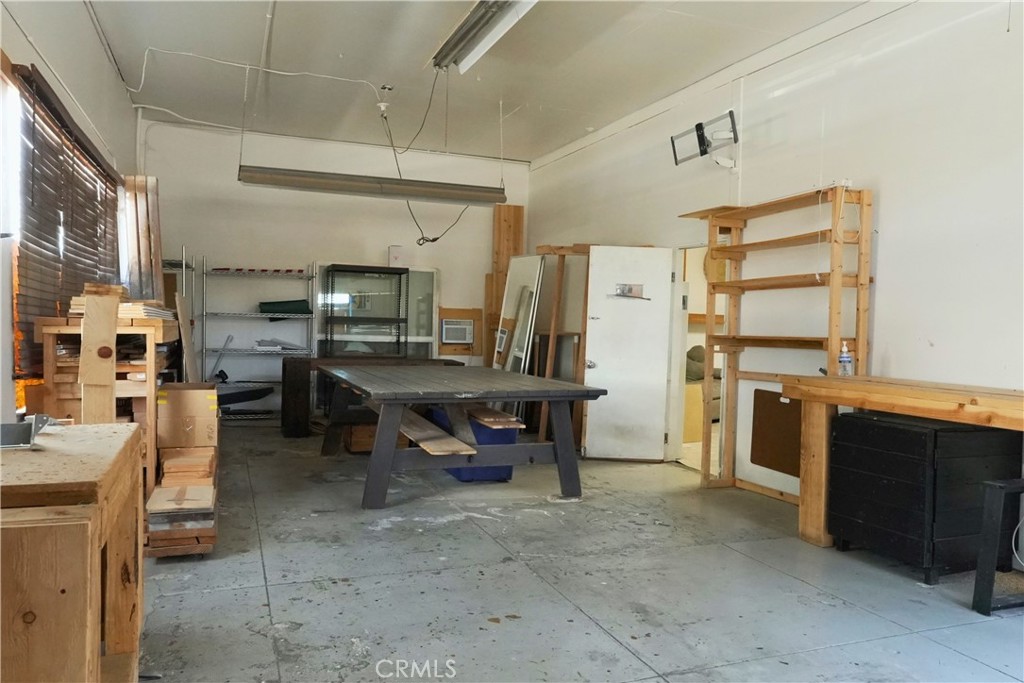 1641 S Longwood Ave Property Photo 1