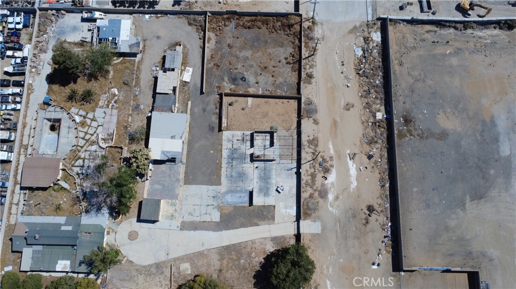 42336 5th Street E Property Photo 6