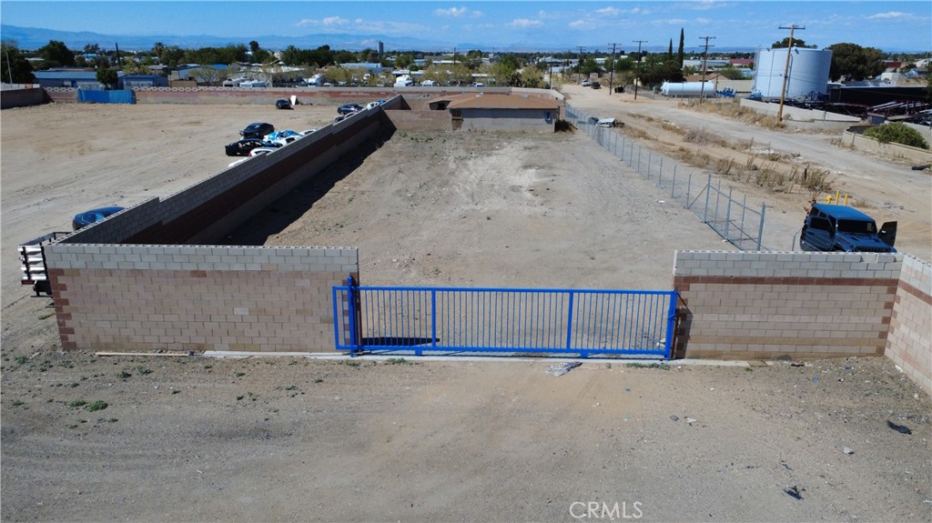 42349 5th Street E Property Photo 1