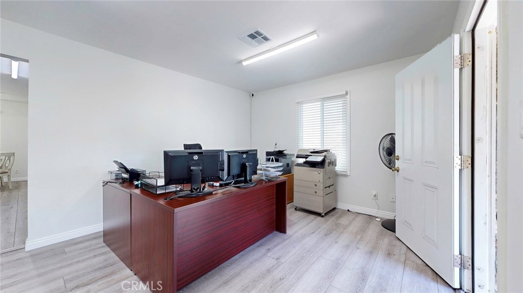 6851 Foothill Boulevard Property Photo 9