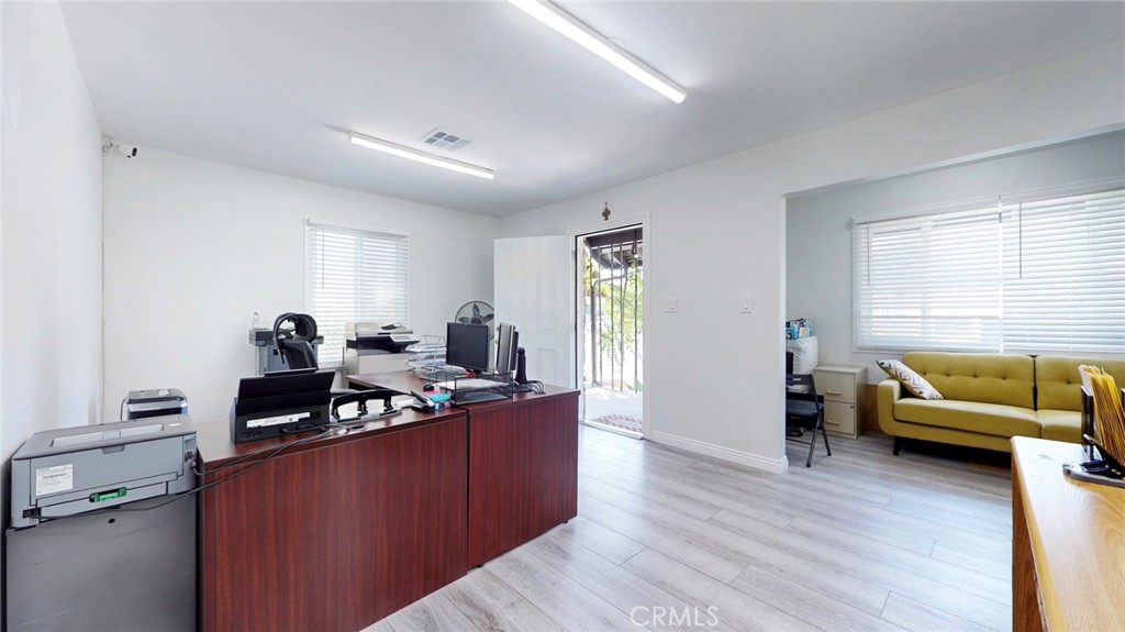 6851 Foothill Boulevard Property Photo 10