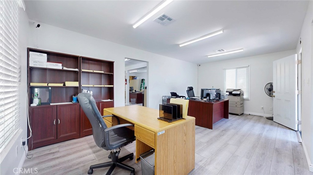 6851 Foothill Boulevard Property Photo 12