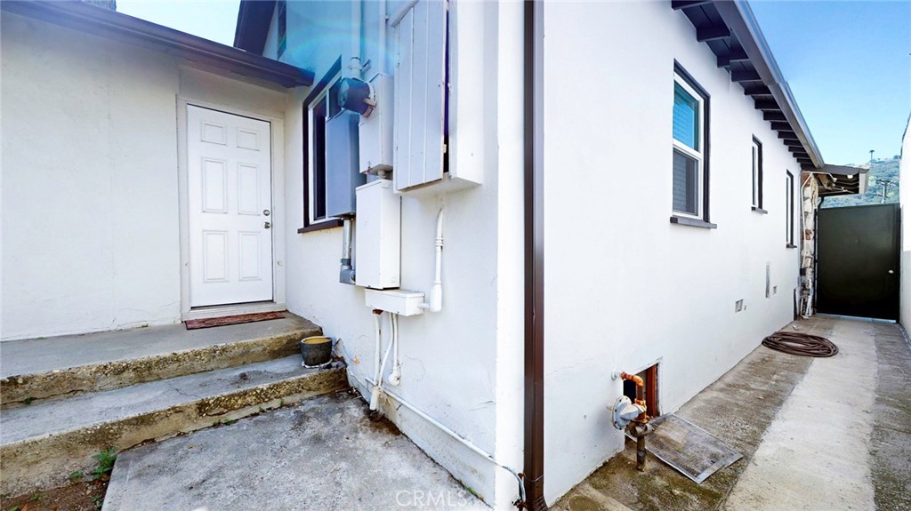 6851 Foothill Boulevard Property Photo 24