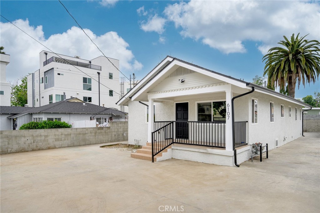 6107 Hazelhurst Place Property Photo 1