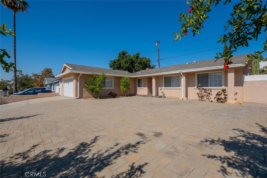 12587 Cathy Street Property Photo 3