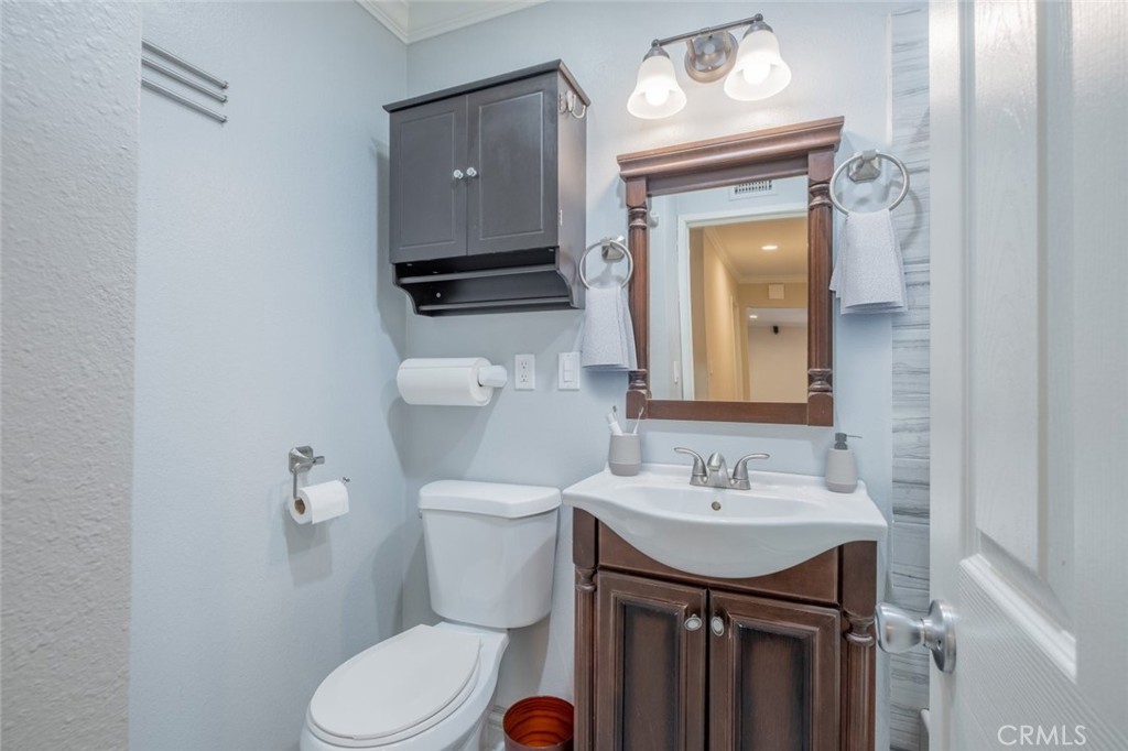 12587 Cathy Street Property Photo 23