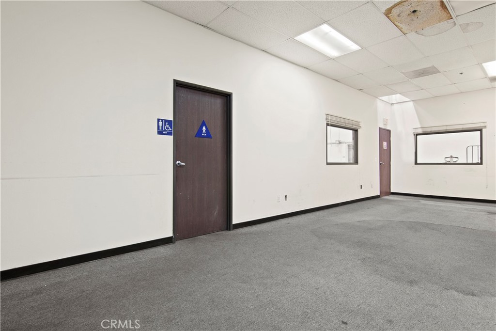 2300 E 27th Street Property Photo 10
