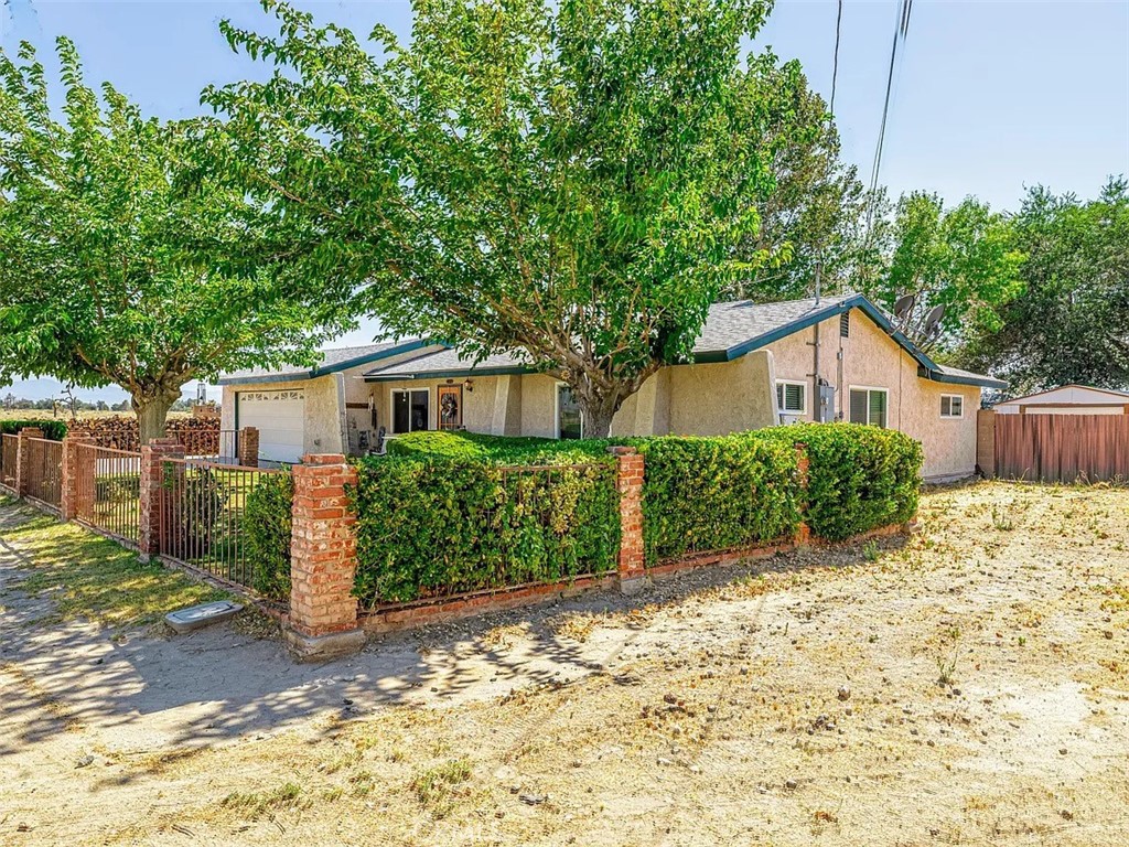 44315 88th Street E Property Photo 4