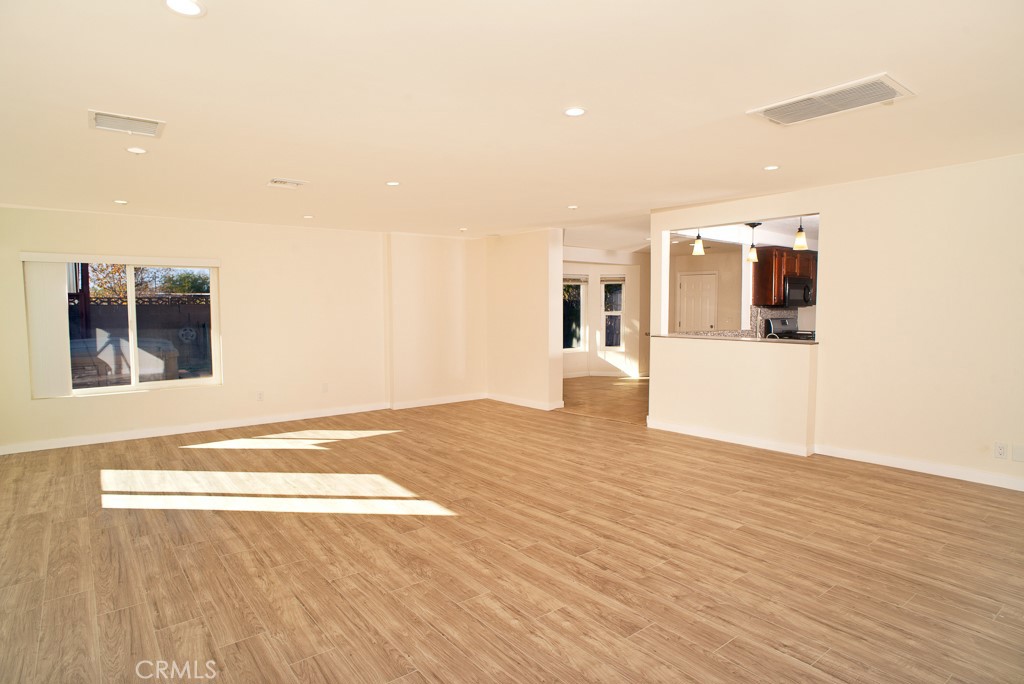 44315 88th Street E Property Photo 6