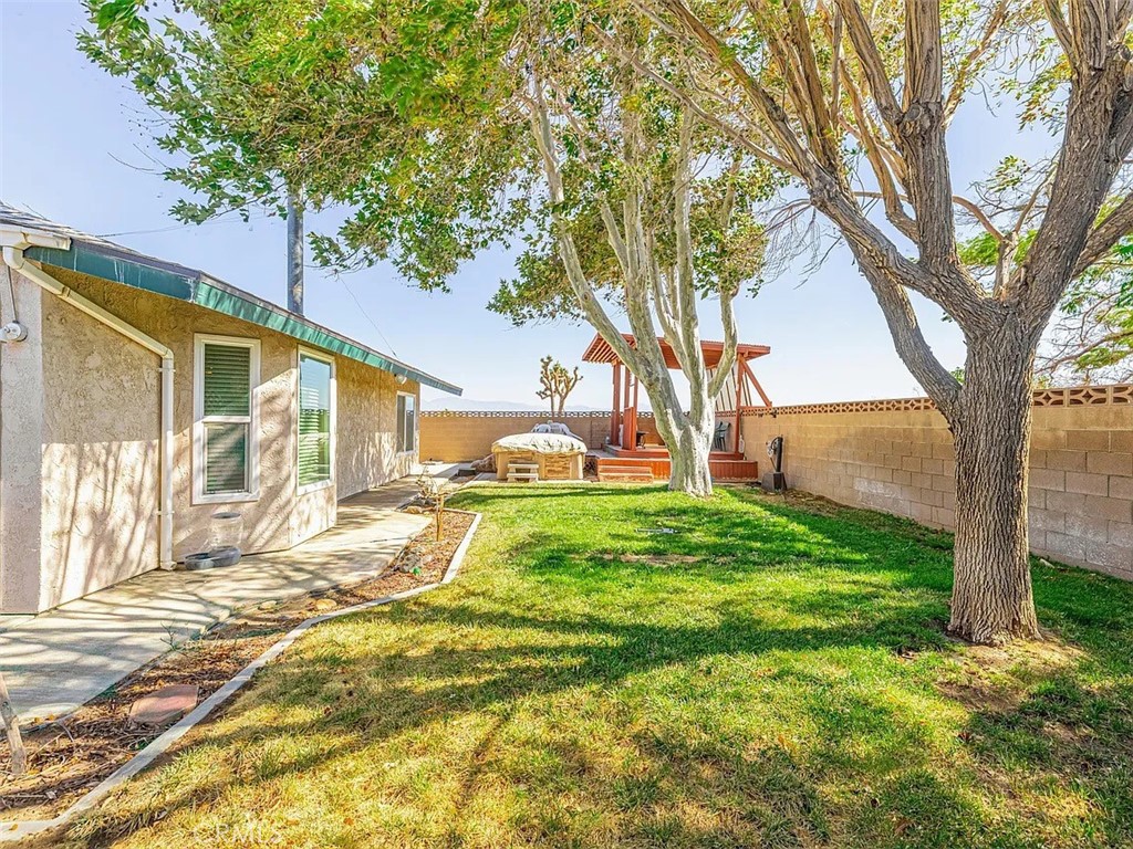 44315 88th Street E Property Photo 21