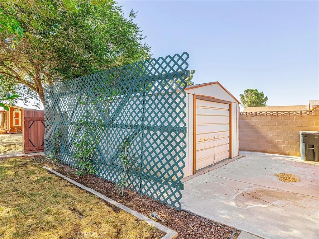 44315 88th Street E Property Photo 22