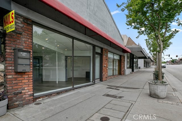 842 Foothill Boulevard Property Photo 5