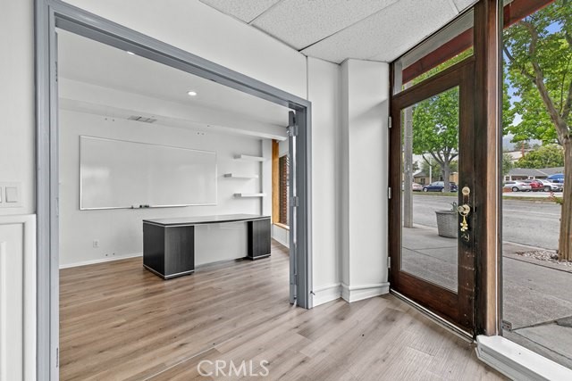 842 Foothill Boulevard Property Photo 8