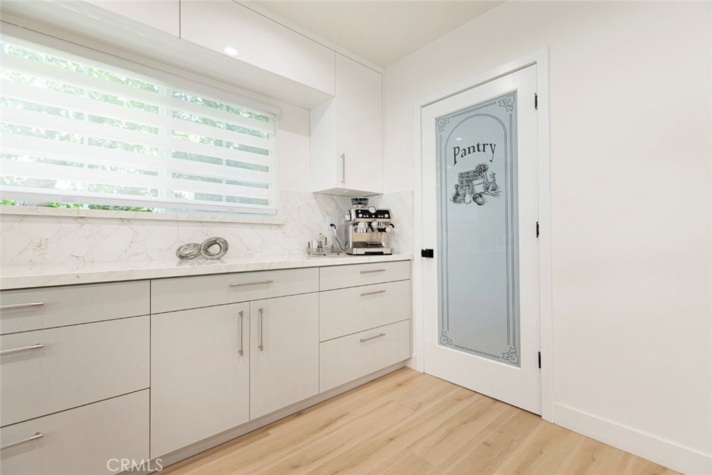 7106 Teesdale Avenue Property Photo 19