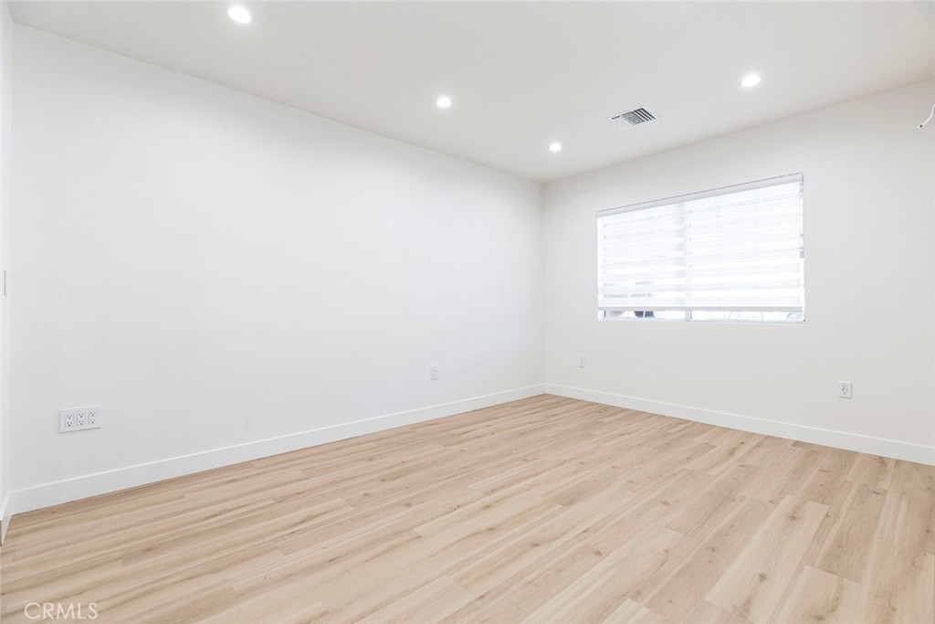 7106 Teesdale Avenue Property Photo 33