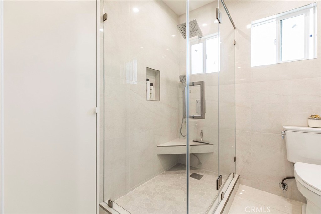 7106 Teesdale Avenue Property Photo 35