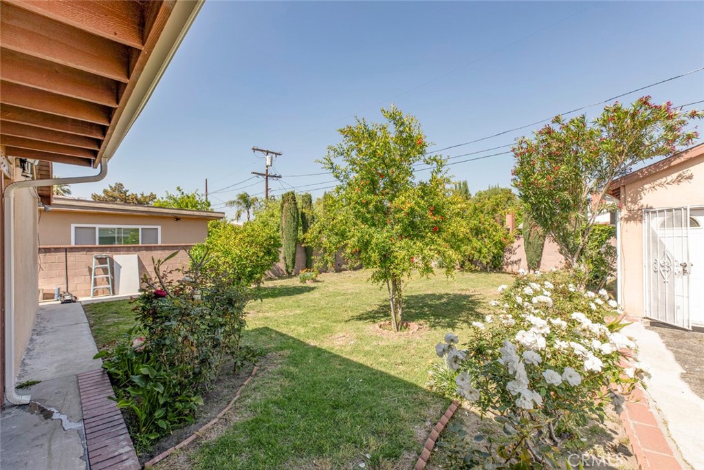 7106 Teesdale Avenue Property Photo 44
