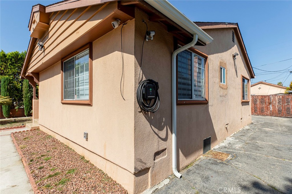 7106 Teesdale Avenue Property Photo 47