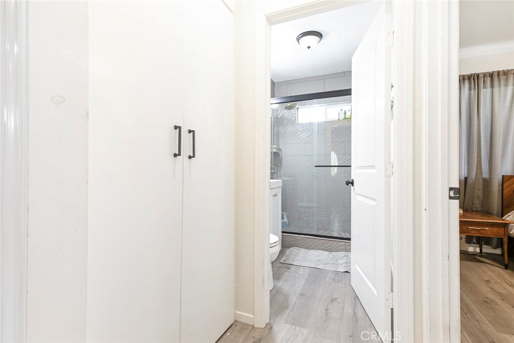 347 W Dryden Street Property Photo 7