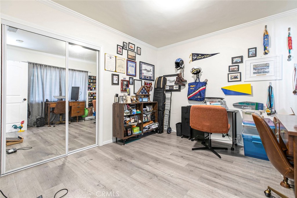 347 W Dryden Street Property Photo 10