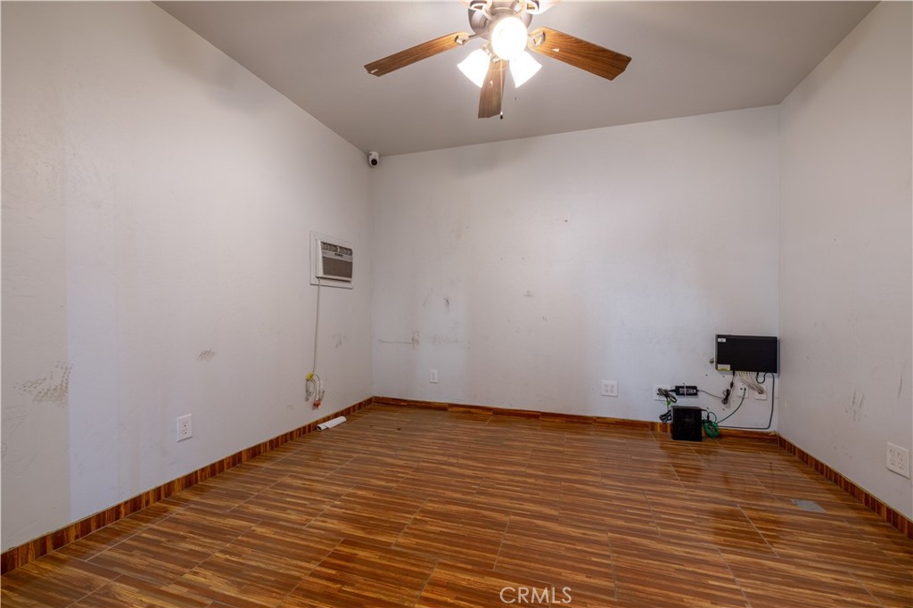 460 S K Street Property Photo 18