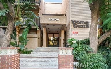 22100 Burbank Boulevard 233d Property Photo