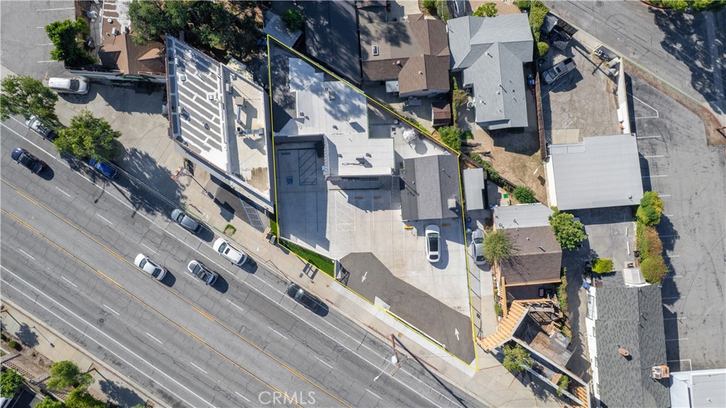 3238 Foothill Boulevard Property Photo 10