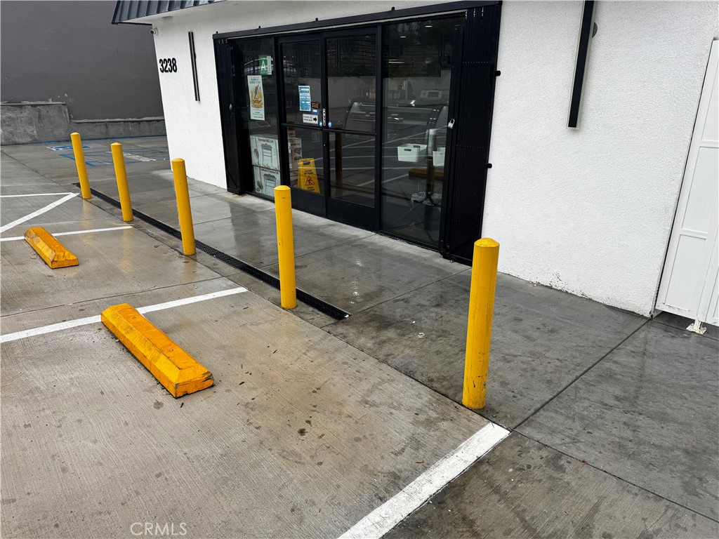 3238 Foothill Boulevard Property Photo 24