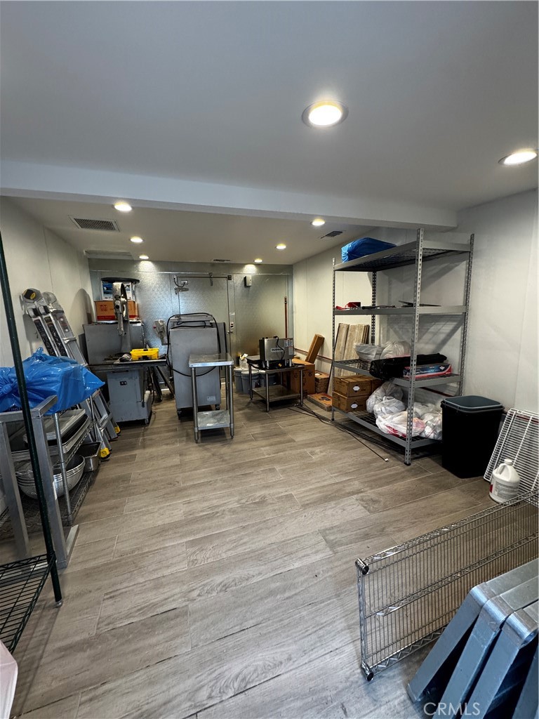 3238 Foothill Boulevard Property Photo 28