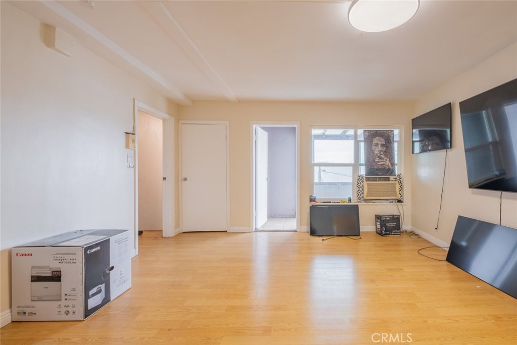 6623 San Fernando Road A Property Photo 3