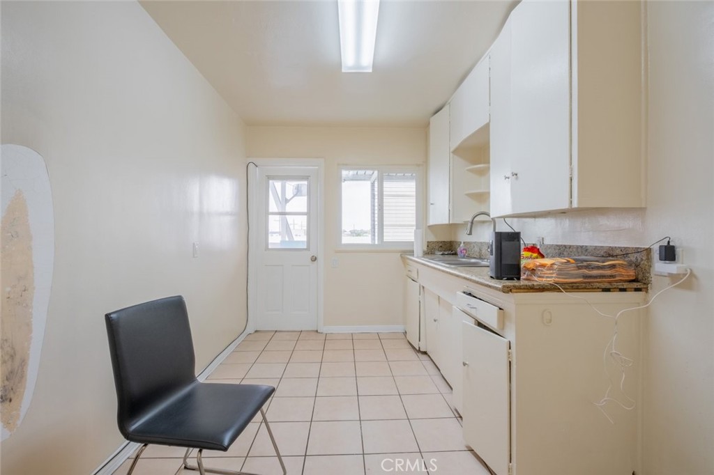 6623 San Fernando Road A Property Photo 8