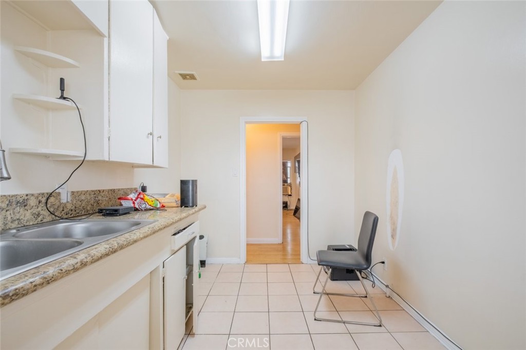 6623 San Fernando Road A Property Photo 9
