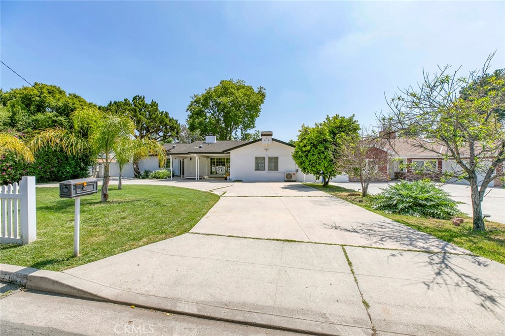 17648 Raymer Street Property Photo 17