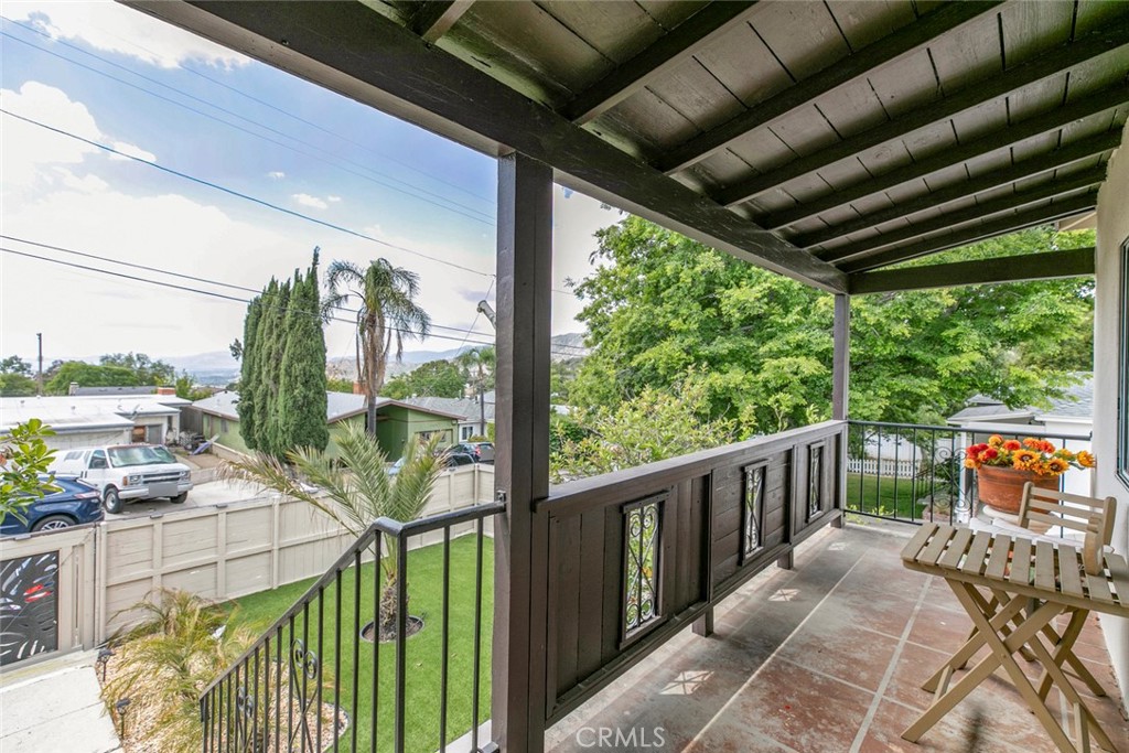 10630 Samoa Avenue Property Photo 12