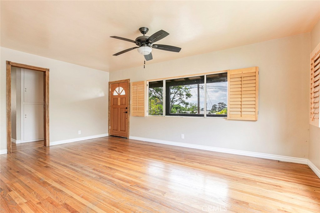 10630 Samoa Avenue Property Photo 16