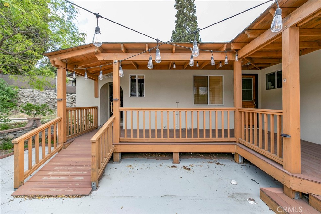 10630 Samoa Avenue Property Photo 34