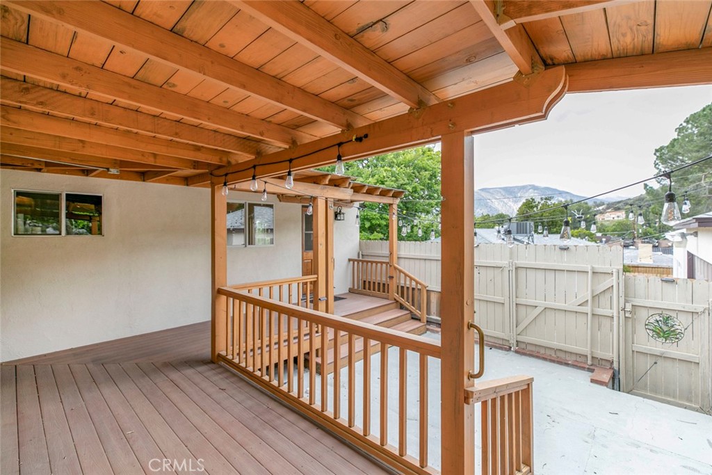 10630 Samoa Avenue Property Photo 36