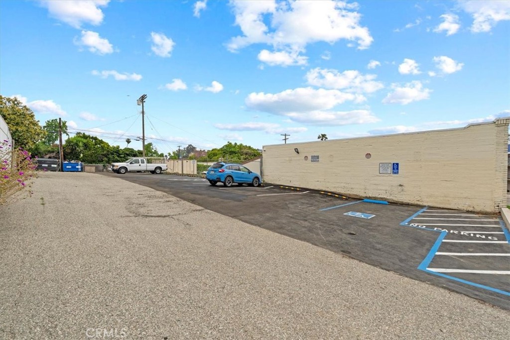 2767 W Broadway Property Photo 11