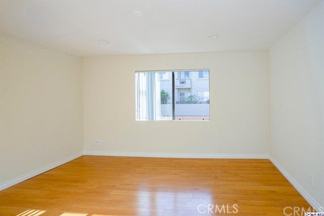 330 Cameron Place 4 Property Photo 20