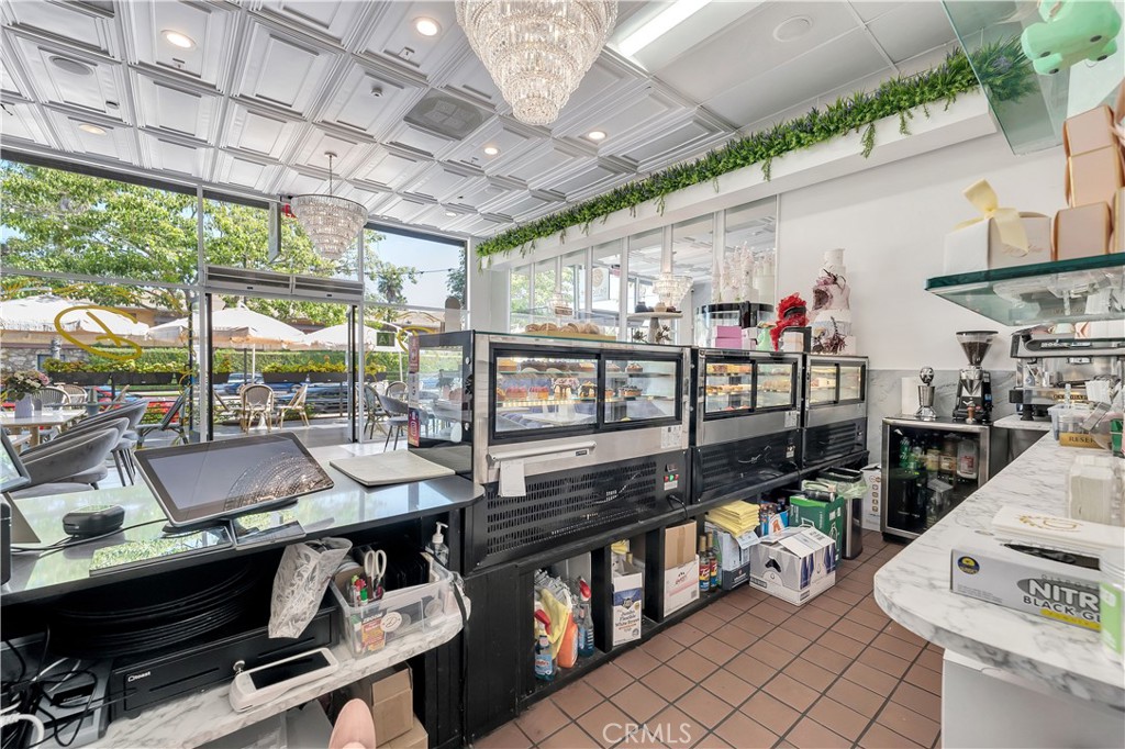 12930 Ventura Boulevard 104 Property Photo 15