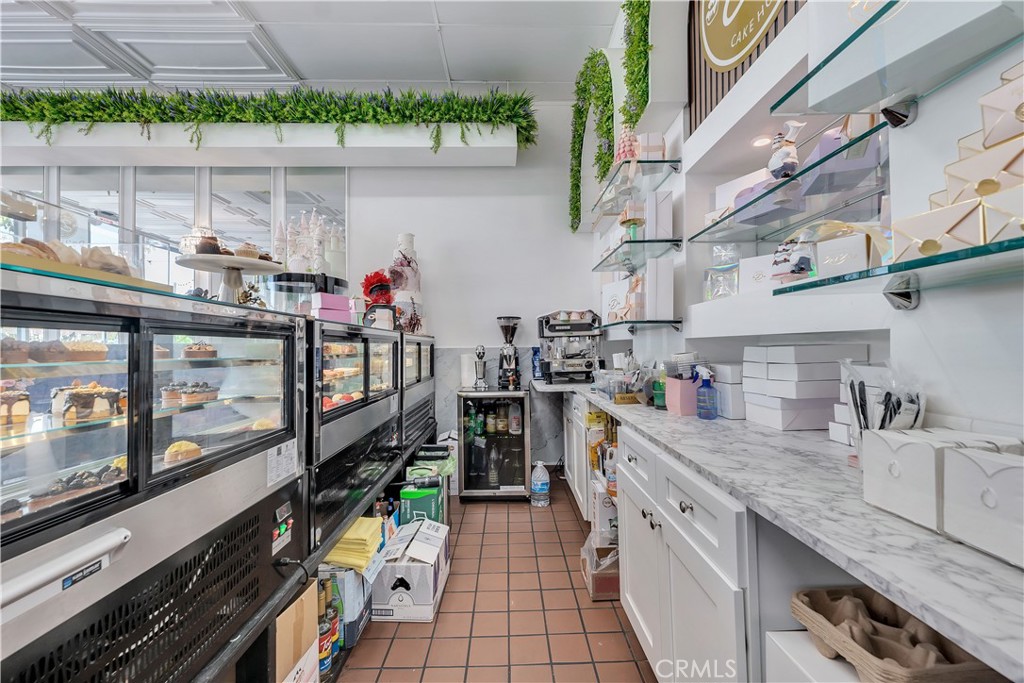 12930 Ventura Boulevard 104 Property Photo 16