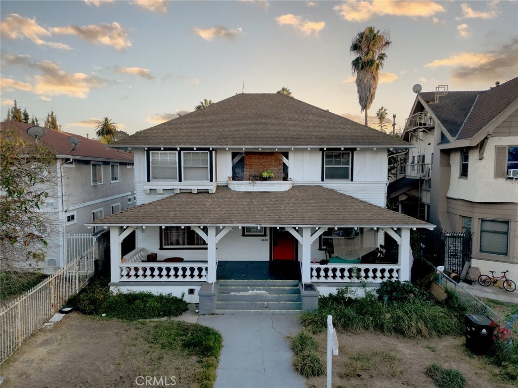 1324 S Westlake Avenue Property Photo 1