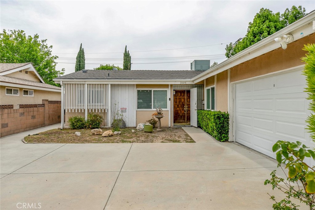 10415 Wish Avenue Property Photo 1