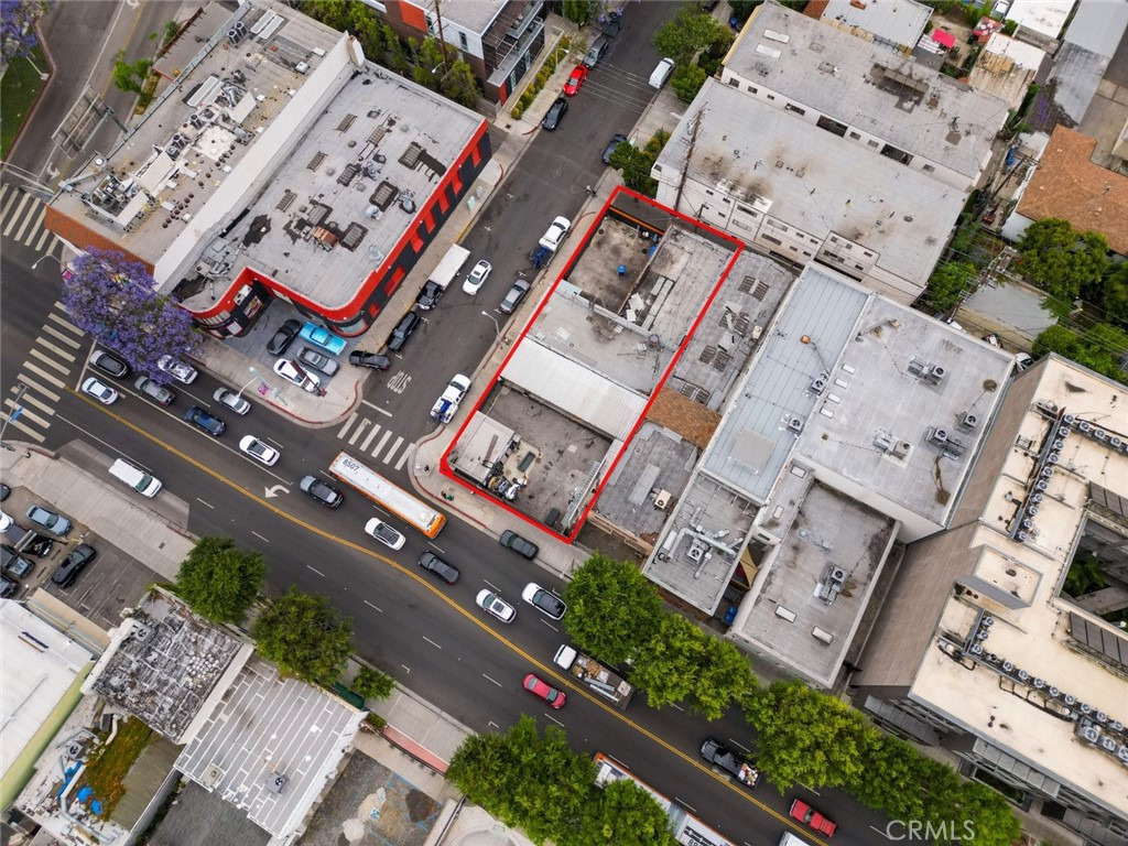 7504 Santa Monica Boulevard Property Photo 22
