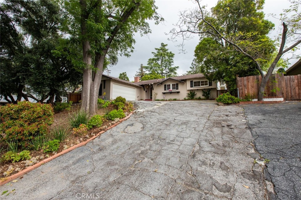 4526 La Granada Way Property Photo 1
