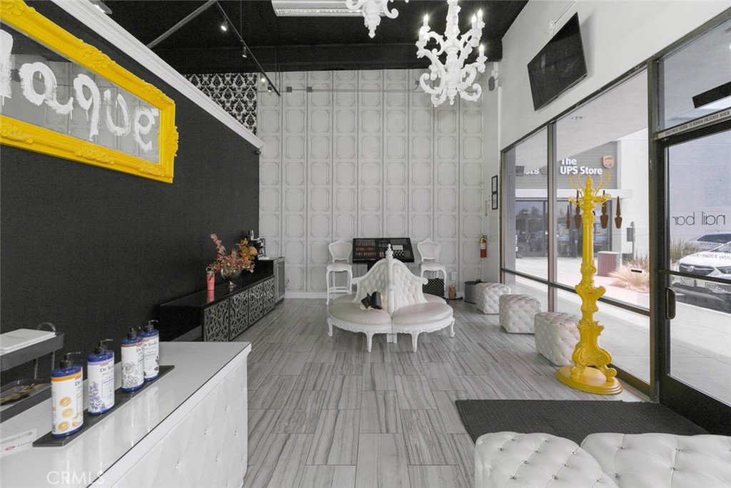 13041 Victory Property Photo 26