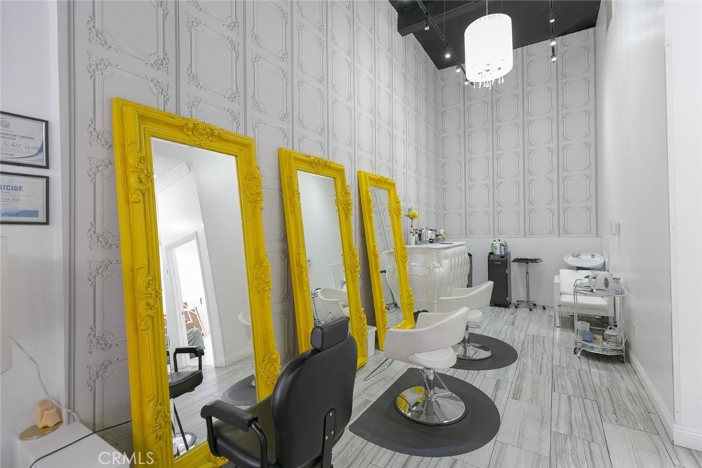 13041 Victory Property Photo 31