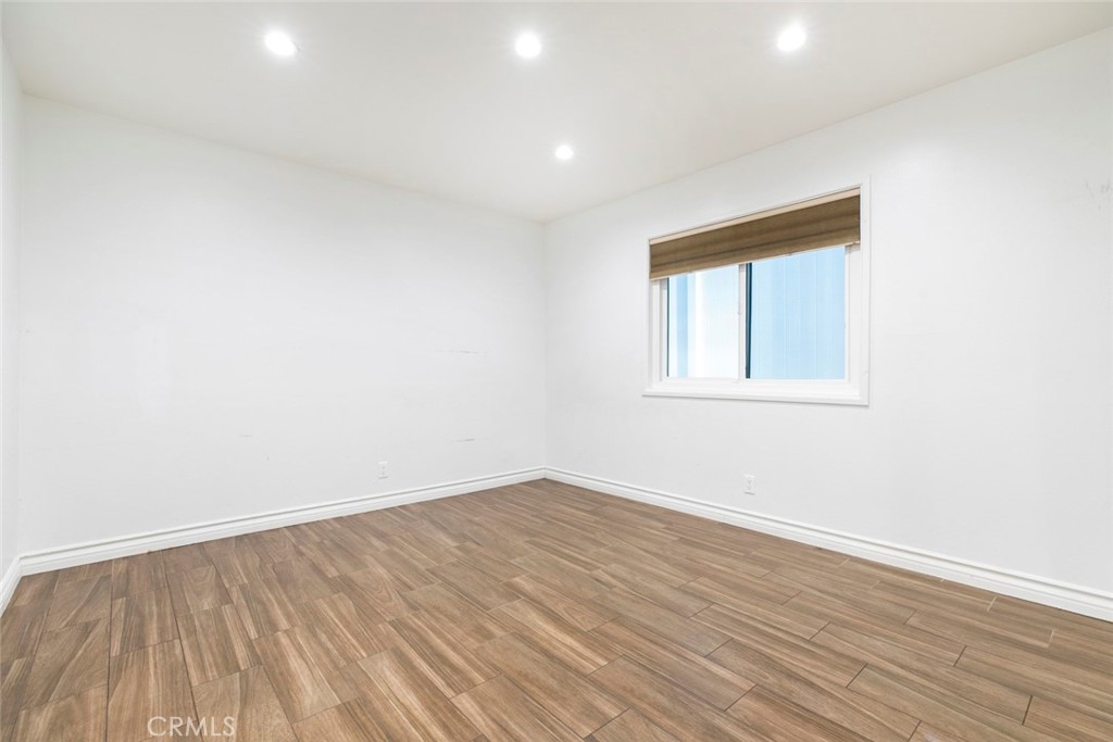 27964 Carvel Drive Property Photo 25